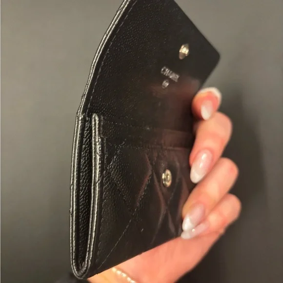 Chanel Quilted Caviar CC Flap Card Holder Black with Black Hardware - Picture 8 of 13
